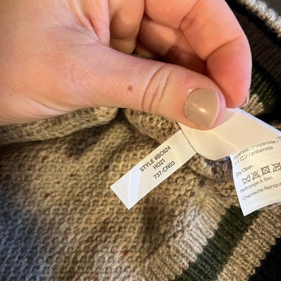 J. Crew Men’s Rugged Merino Wool Turtleneck Sweater - Picture 5 of 8